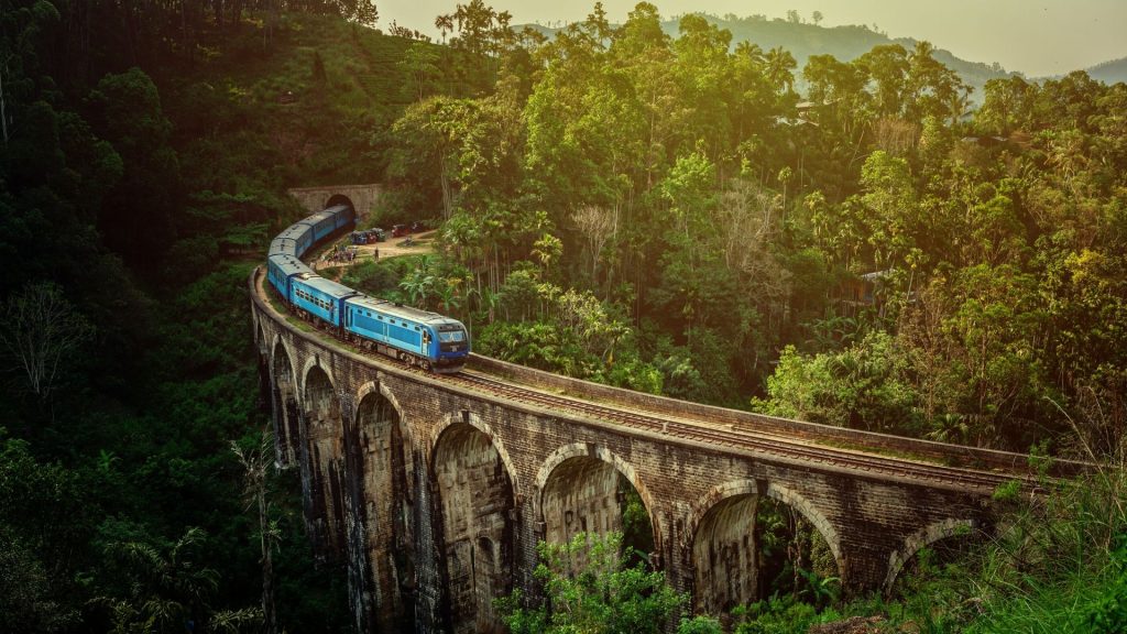 nine arch bridge sri lanka